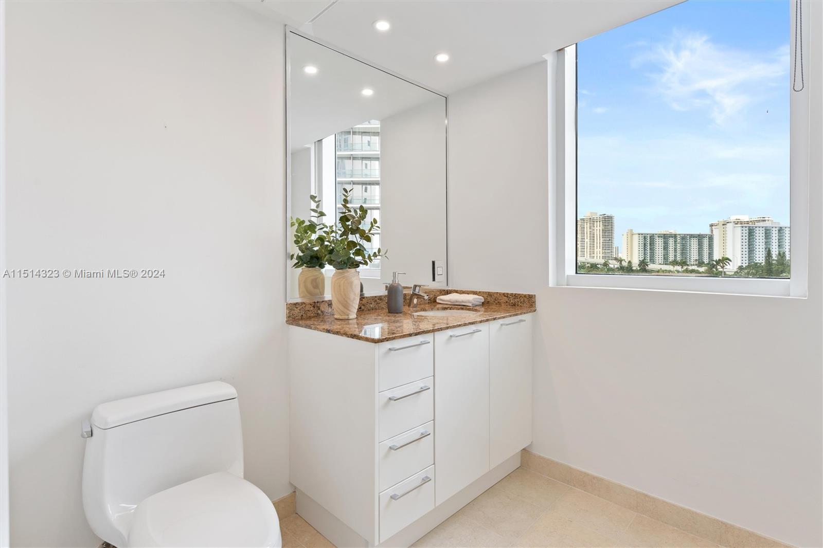 18911 Collins Ave 707, Sunny Isles Beach, Florida 33160, 3 Bedrooms Bedrooms, ,4 BathroomsBathrooms,Residential,For Sale,18911 Collins Ave 707,A11514323