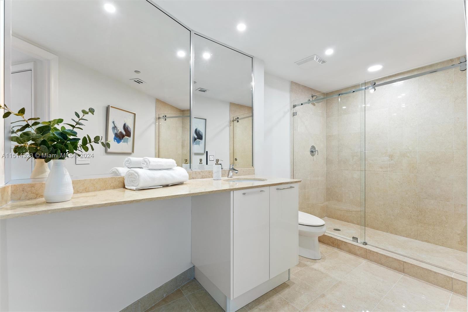 18911 Collins Ave 707, Sunny Isles Beach, Florida 33160, 3 Bedrooms Bedrooms, ,4 BathroomsBathrooms,Residential,For Sale,18911 Collins Ave 707,A11514323