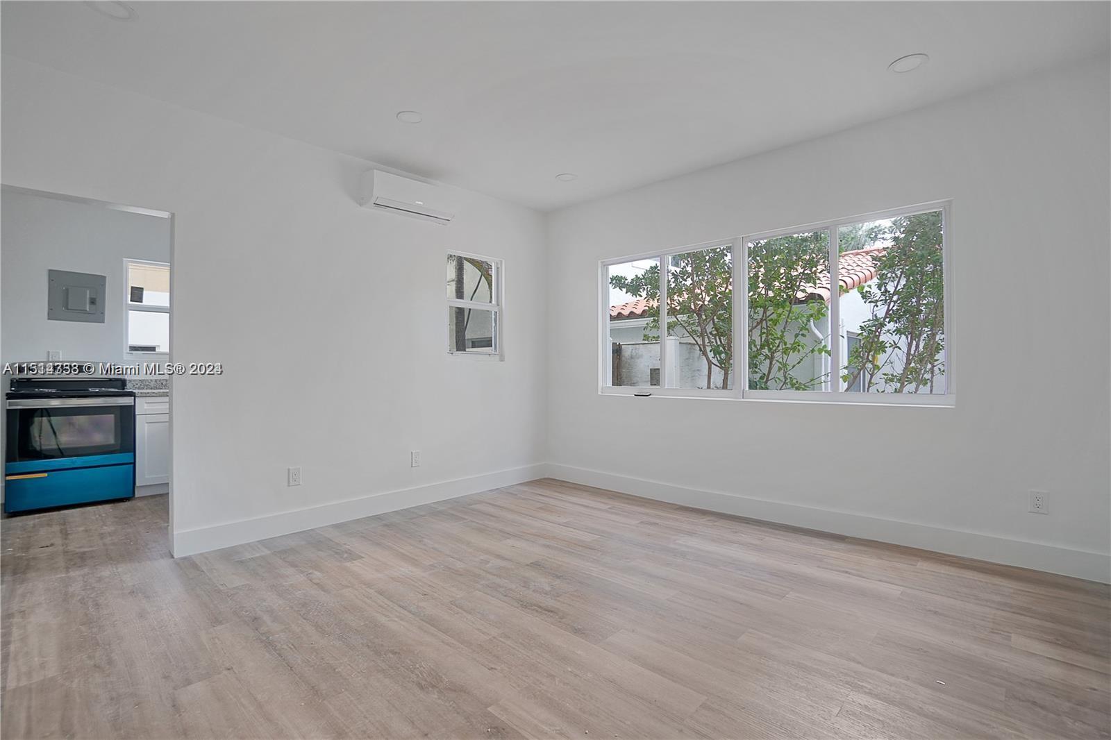 310 Oregon St, Hollywood, Florida 33019, ,Residentialincome,For Sale,310 Oregon St,A11514338