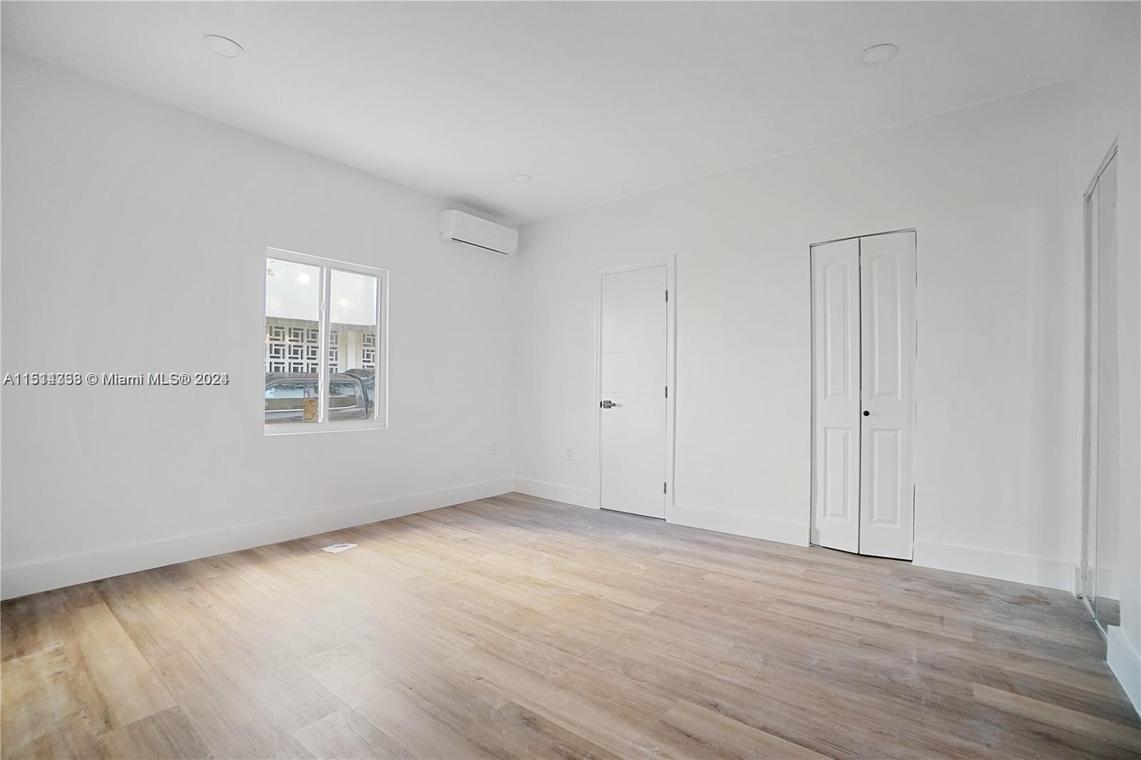 310 Oregon St, Hollywood, Florida 33019, ,Residentialincome,For Sale,310 Oregon St,A11514338