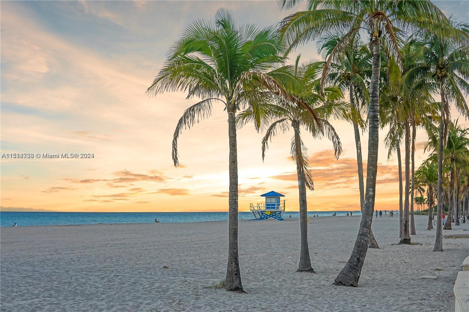 310 Oregon St, Hollywood, Florida 33019, ,Residentialincome,For Sale,310 Oregon St,A11514338