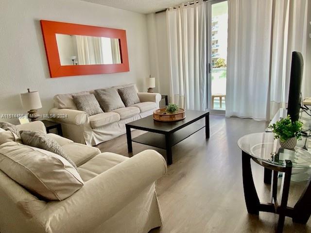 3901 S Ocean Dr 4B, Hollywood, Florida 33019, 1 Bedroom Bedrooms, ,1 BathroomBathrooms,Residential,For Sale,3901 S Ocean Dr 4B,A11514456