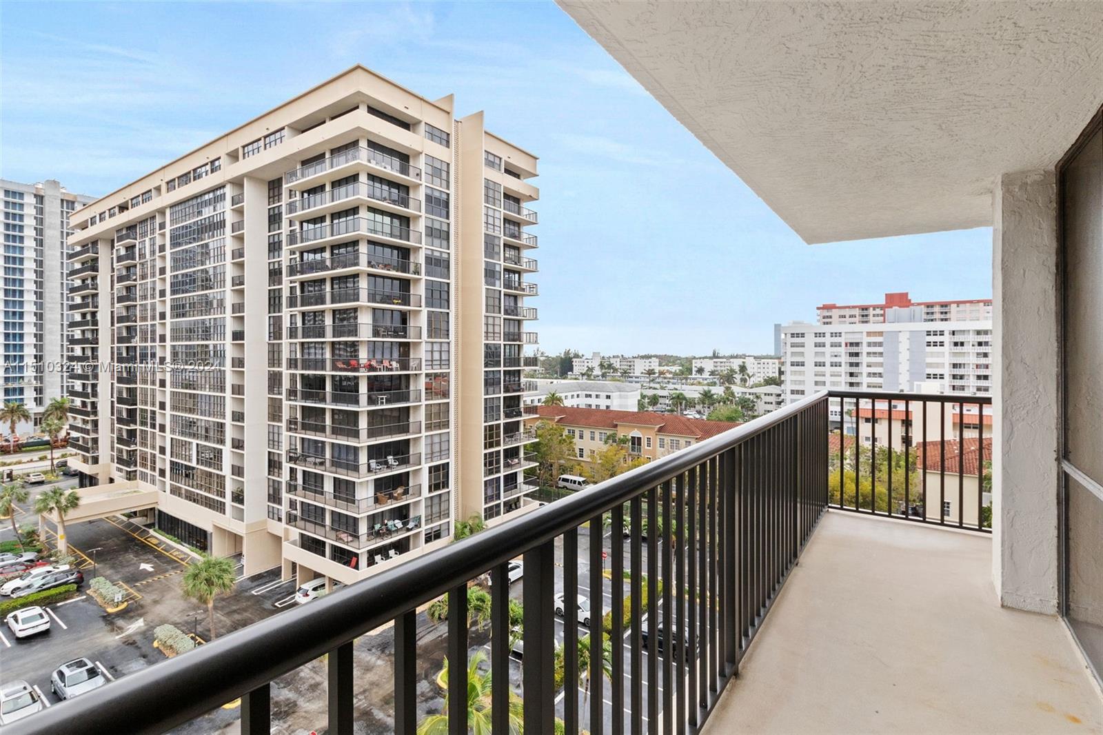 2017 S Ocean Dr 802, Hallandale Beach, Florida 33009, 2 Bedrooms Bedrooms, ,2 BathroomsBathrooms,Residential,For Sale,2017 S Ocean Dr 802,A11510324