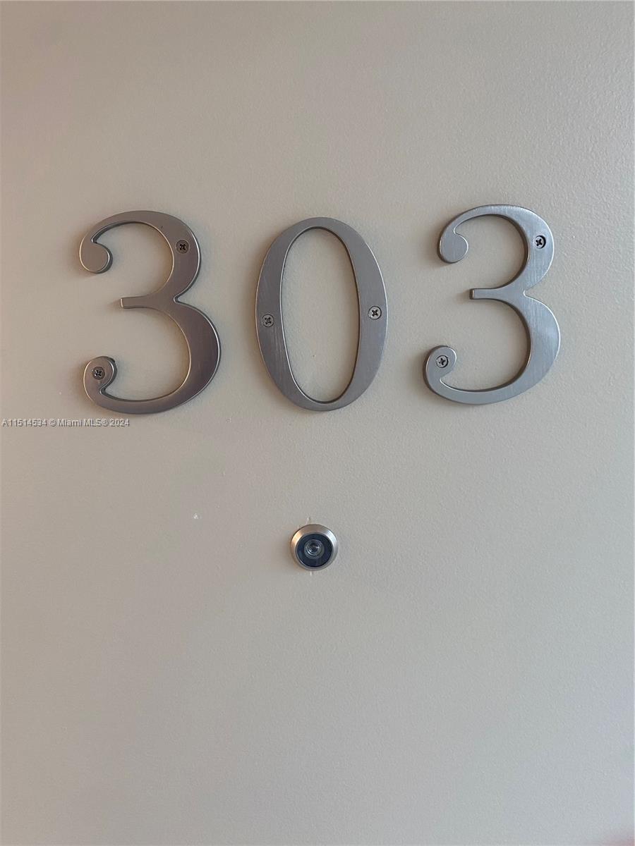 16750 NE 10 Ave 303, North Miami Beach, Florida 33162, 2 Bedrooms Bedrooms, ,2 BathroomsBathrooms,Residential,For Sale,16750 NE 10 Ave 303,A11514534