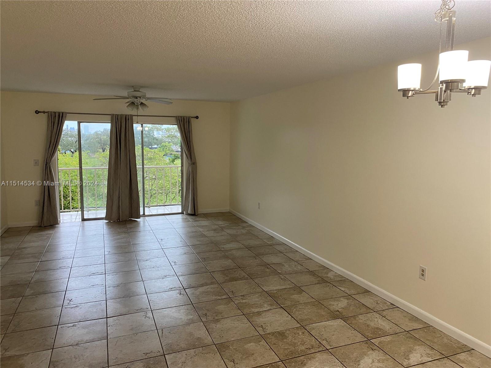 16750 NE 10 Ave 303, North Miami Beach, Florida 33162, 2 Bedrooms Bedrooms, ,2 BathroomsBathrooms,Residential,For Sale,16750 NE 10 Ave 303,A11514534