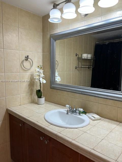 5401 Collins Ave 129, Miami Beach, Florida 33140, ,1 BathroomBathrooms,Residential,For Sale,5401 Collins Ave 129,A11512134