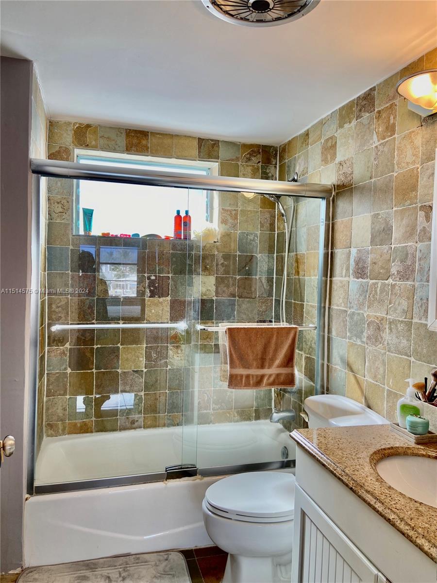 9101 E Bay Harbor Dr 306, Bay Harbor Islands, Florida 33154, 2 Bedrooms Bedrooms, ,2 BathroomsBathrooms,Residential,For Sale,9101 E Bay Harbor Dr 306,A11514575