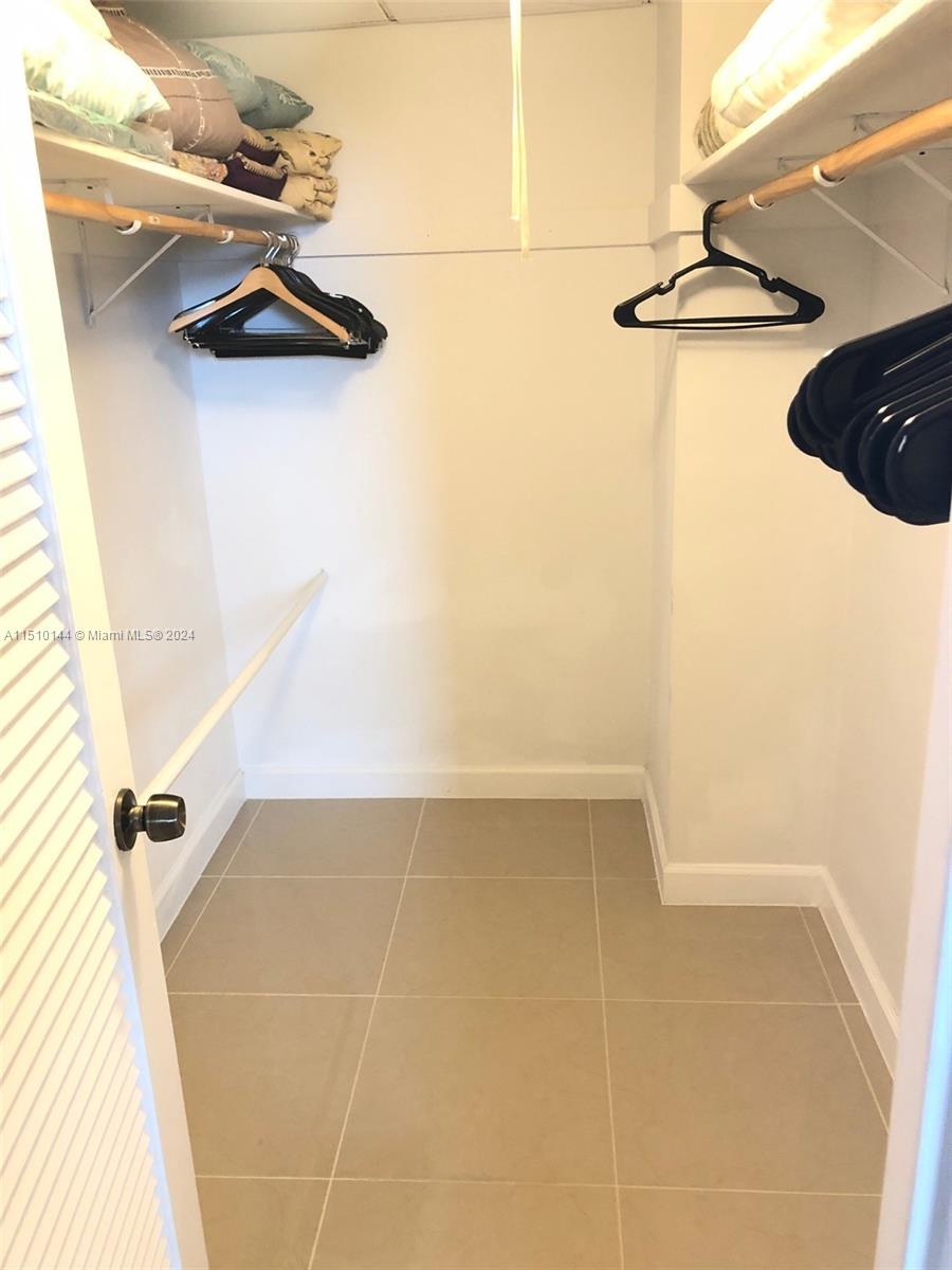 3901 S Ocean Dr 3L, Hollywood, Florida 33019, 1 Bedroom Bedrooms, ,1 BathroomBathrooms,Residential,For Sale,3901 S Ocean Dr 3L,A11510144