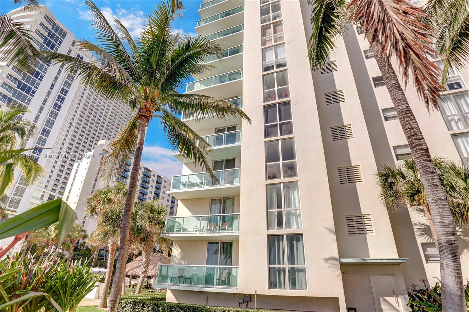 3901 S Ocean Dr 3L, Hollywood, Florida 33019, 1 Bedroom Bedrooms, ,1 BathroomBathrooms,Residential,For Sale,3901 S Ocean Dr 3L,A11510144