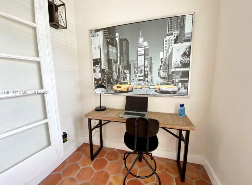 4619 SW 10th St ., Miami, Florida 33134, 3 Bedrooms Bedrooms, ,2 BathroomsBathrooms,Residentiallease,For Rent,4619 SW 10th St .,A11514697