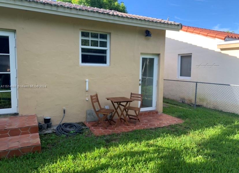 4619 SW 10th St ., Miami, Florida 33134, 3 Bedrooms Bedrooms, ,2 BathroomsBathrooms,Residentiallease,For Rent,4619 SW 10th St .,A11514697