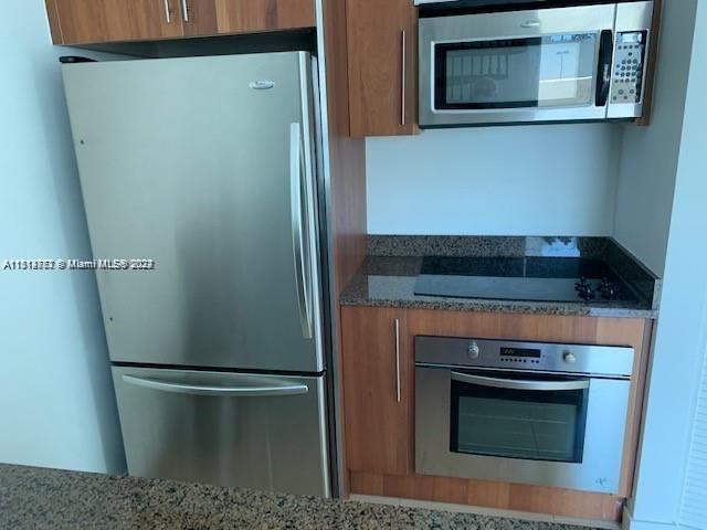 Miami, Florida 33131, 1 Bedroom Bedrooms, ,1 BathroomBathrooms,Residential,For Sale,A11514772