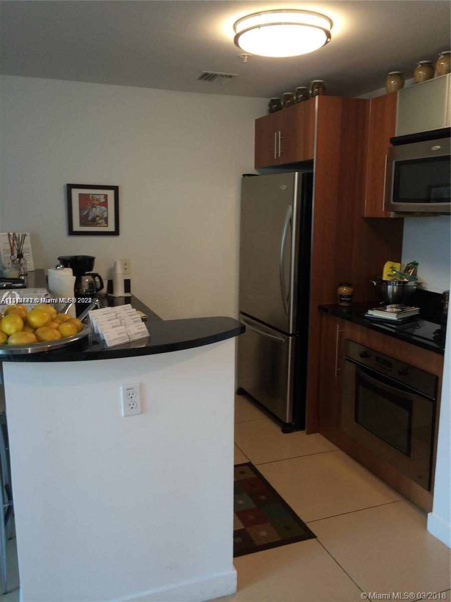 Miami, Florida 33131, 1 Bedroom Bedrooms, ,1 BathroomBathrooms,Residential,For Sale,A11514772