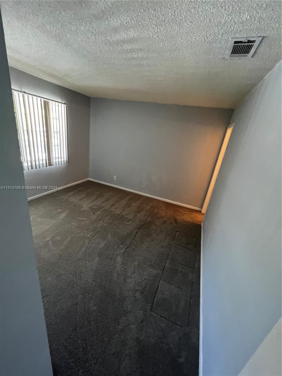 2701 NE 1st St 203, Pompano Beach, Florida 33062, 2 Bedrooms Bedrooms, ,1 BathroomBathrooms,Residential,For Sale,2701 NE 1st St 203,A11514786