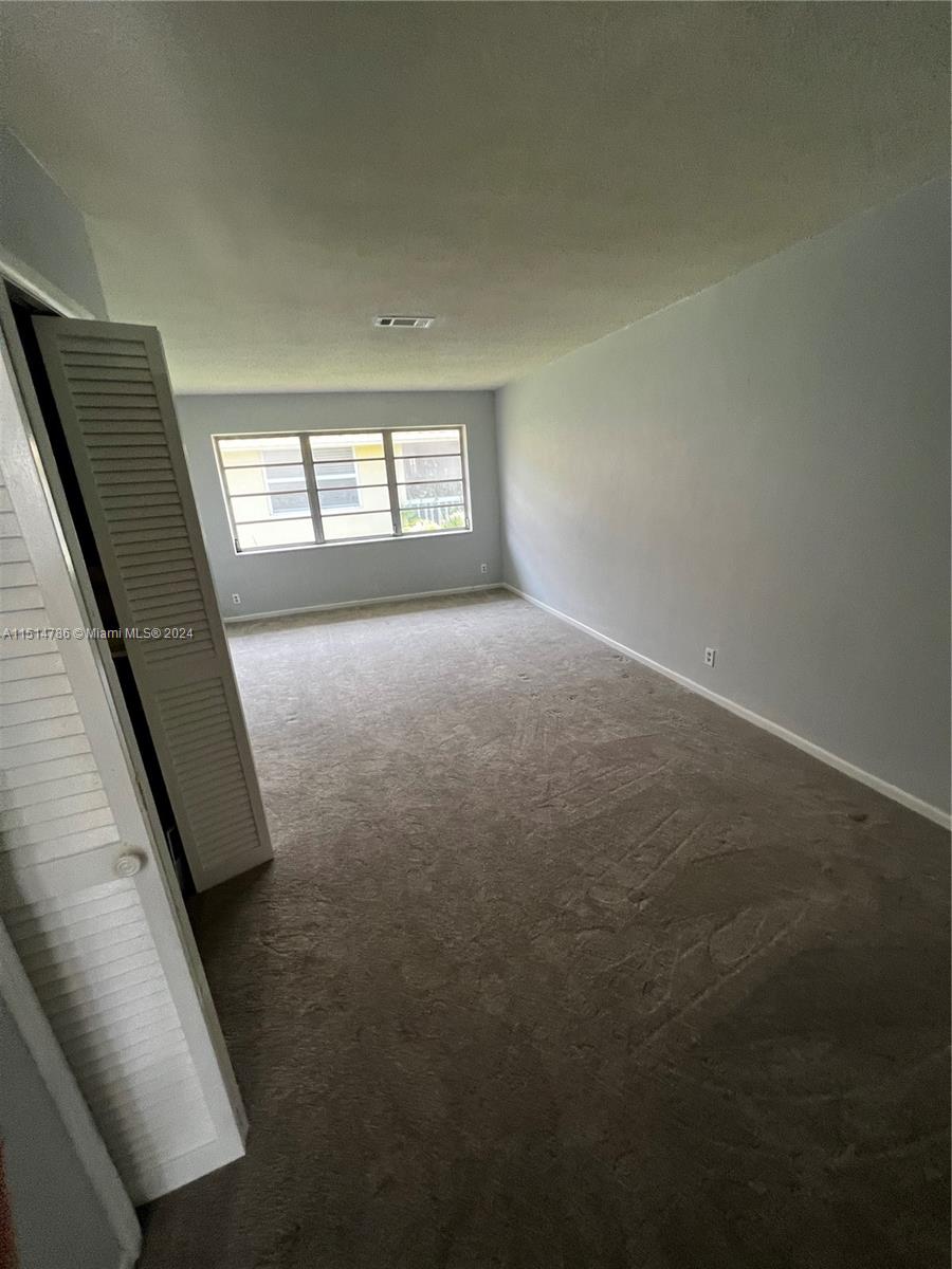 2701 NE 1st St 203, Pompano Beach, Florida 33062, 2 Bedrooms Bedrooms, ,1 BathroomBathrooms,Residential,For Sale,2701 NE 1st St 203,A11514786