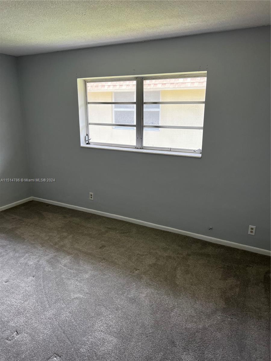 2701 NE 1st St 203, Pompano Beach, Florida 33062, 2 Bedrooms Bedrooms, ,1 BathroomBathrooms,Residential,For Sale,2701 NE 1st St 203,A11514786