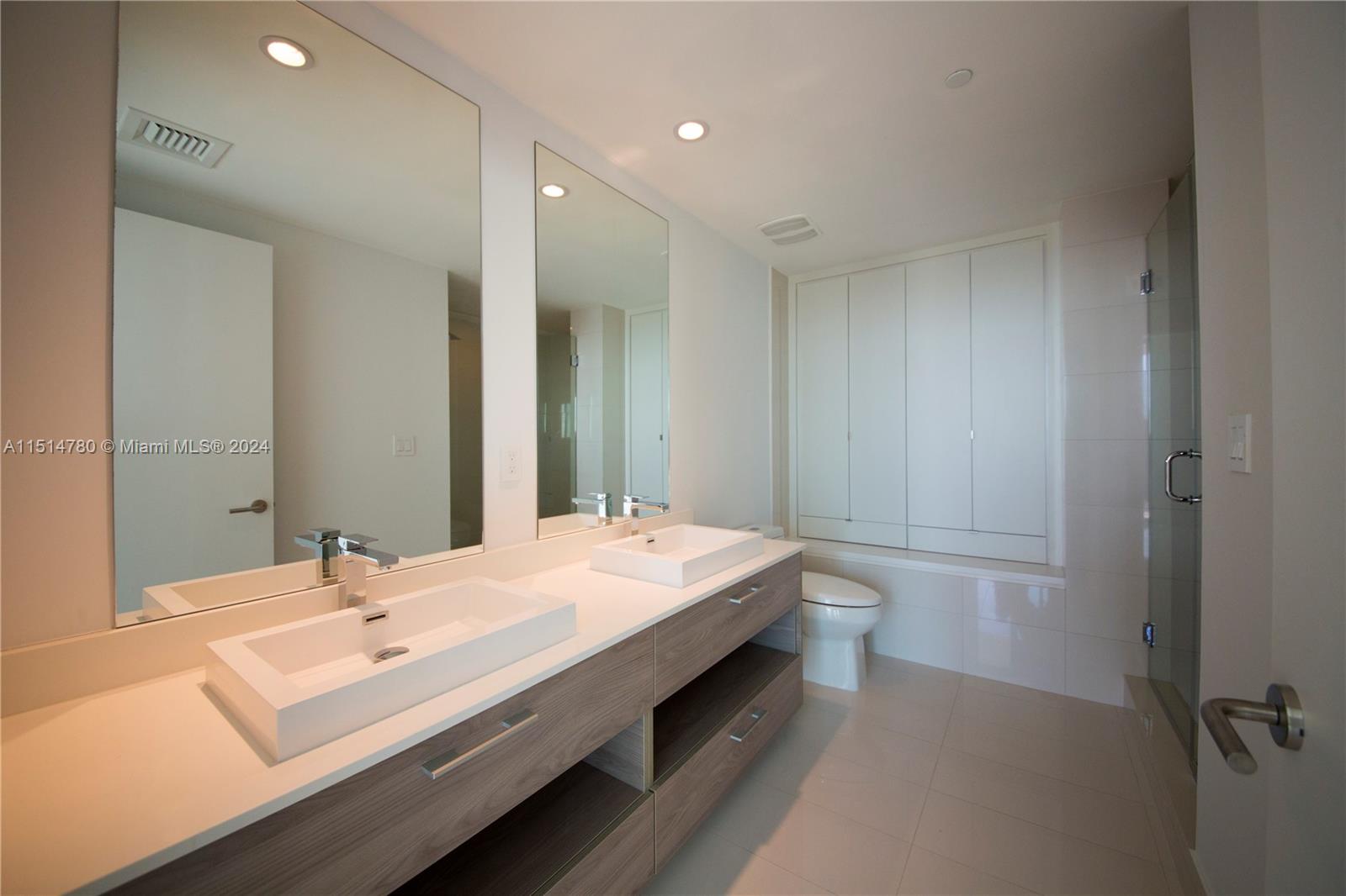1300 S Miami Ave 4706, Miami, Florida 33130, 3 Bedrooms Bedrooms, ,2 BathroomsBathrooms,Residential,For Sale,1300 S Miami Ave 4706,A11514780