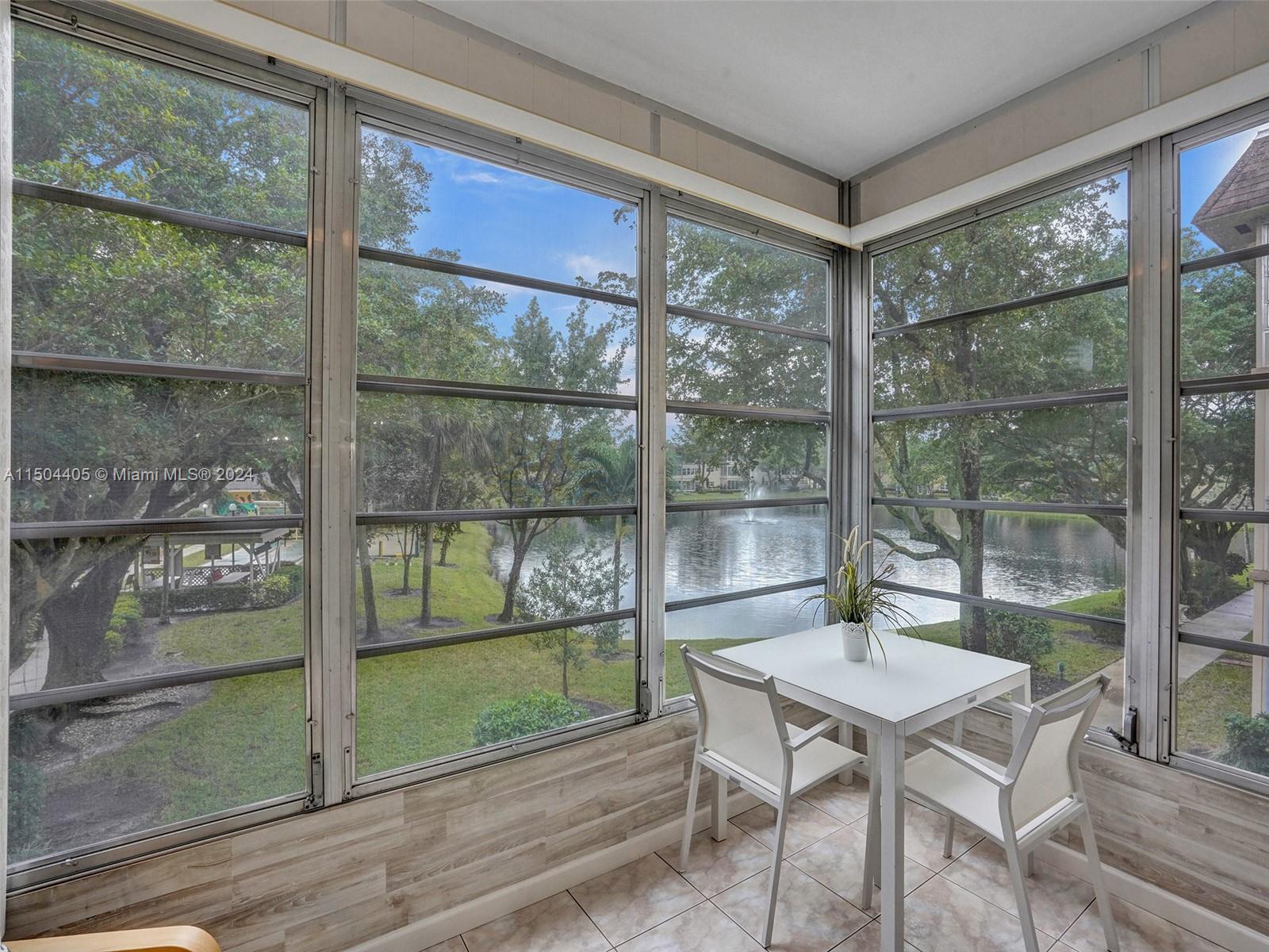 5102 NW 36th St 511, Lauderdale Lakes, Florida 33319, 2 Bedrooms Bedrooms, ,2 BathroomsBathrooms,Residential,For Sale,5102 NW 36th St 511,A11504405