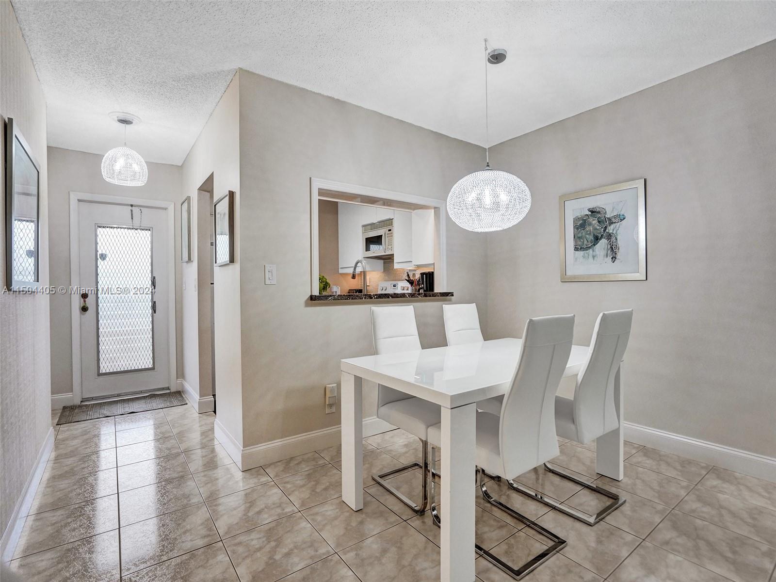 5102 NW 36th St 511, Lauderdale Lakes, Florida 33319, 2 Bedrooms Bedrooms, ,2 BathroomsBathrooms,Residential,For Sale,5102 NW 36th St 511,A11504405