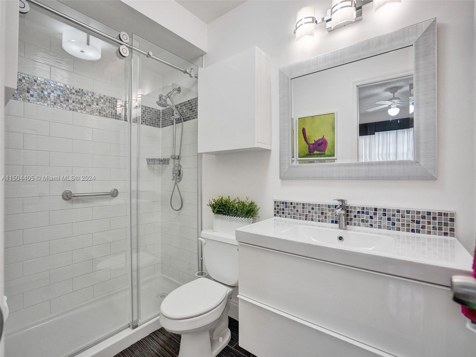 5102 NW 36th St 511, Lauderdale Lakes, Florida 33319, 2 Bedrooms Bedrooms, ,2 BathroomsBathrooms,Residential,For Sale,5102 NW 36th St 511,A11504405