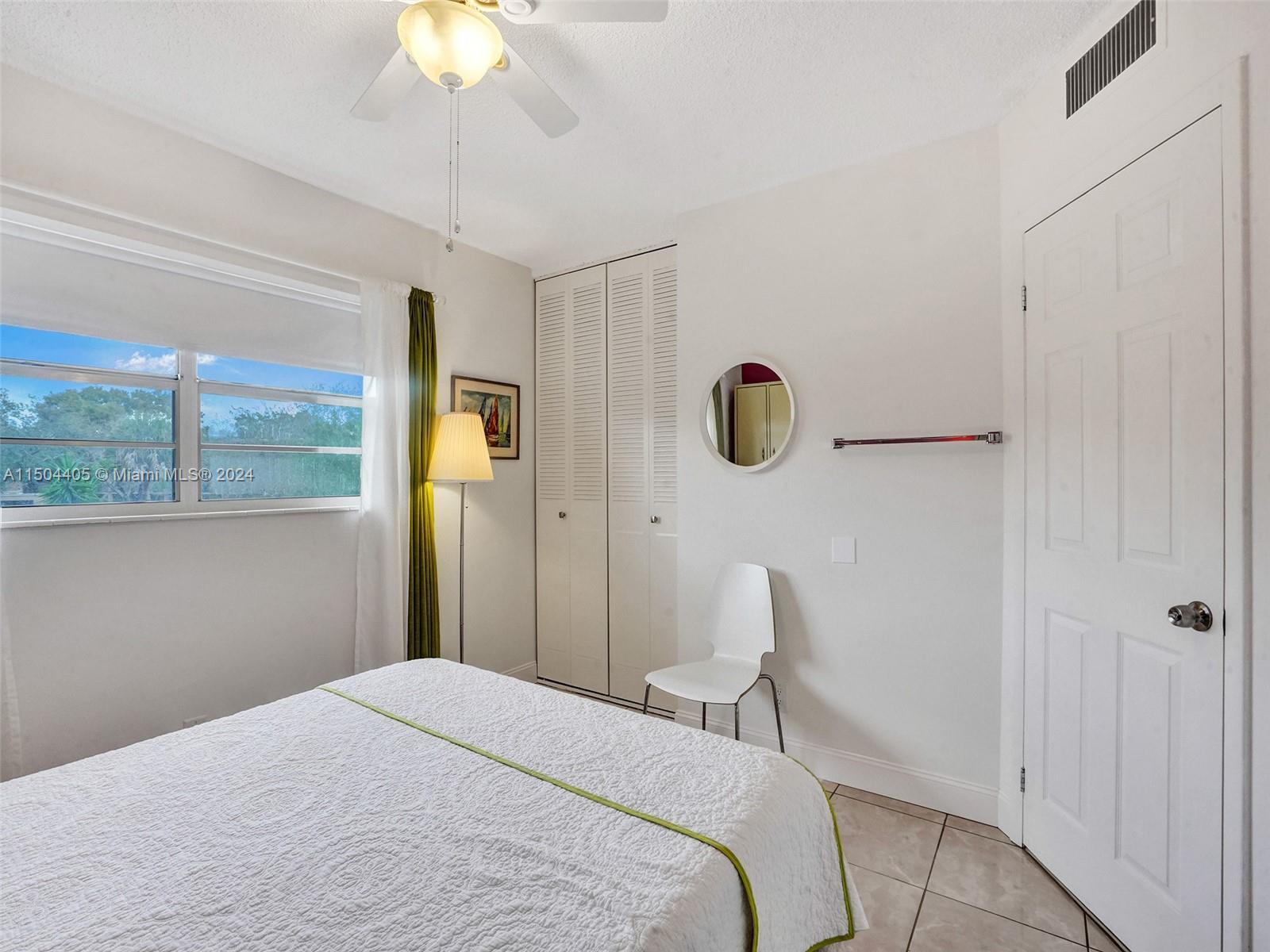 5102 NW 36th St 511, Lauderdale Lakes, Florida 33319, 2 Bedrooms Bedrooms, ,2 BathroomsBathrooms,Residential,For Sale,5102 NW 36th St 511,A11504405