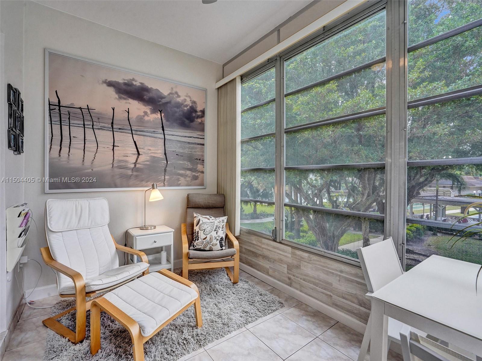 5102 NW 36th St 511, Lauderdale Lakes, Florida 33319, 2 Bedrooms Bedrooms, ,2 BathroomsBathrooms,Residential,For Sale,5102 NW 36th St 511,A11504405