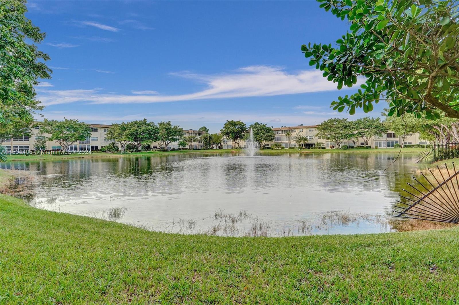 5102 NW 36th St 511, Lauderdale Lakes, Florida 33319, 2 Bedrooms Bedrooms, ,2 BathroomsBathrooms,Residential,For Sale,5102 NW 36th St 511,A11504405