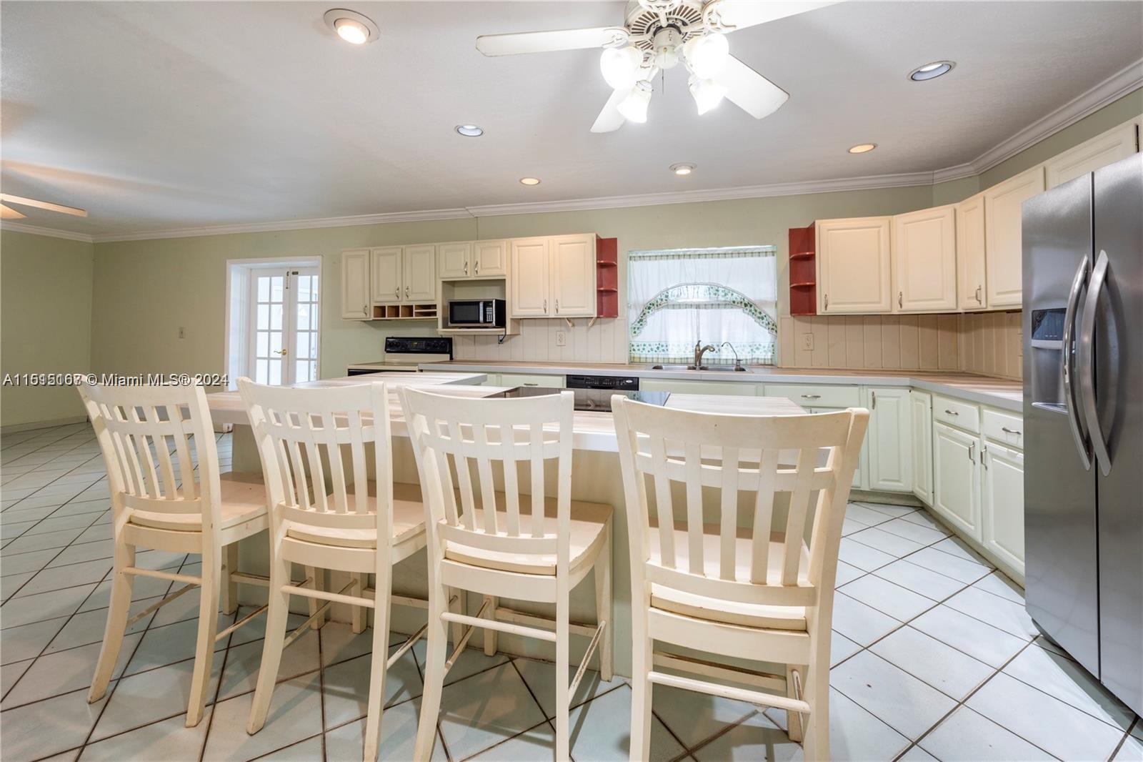 Davie, Florida 33325, 3 Bedrooms Bedrooms, ,2 BathroomsBathrooms,Residential,For Sale,A11515167