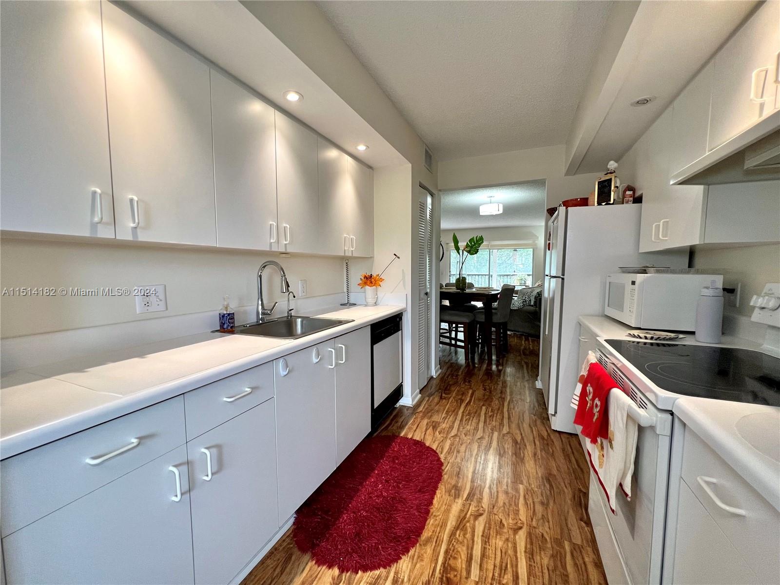 801 SW 138th Ave 404E, Pembroke Pines, Florida 33027, 2 Bedrooms Bedrooms, ,2 BathroomsBathrooms,Residential,For Sale,801 SW 138th Ave 404E,A11514182