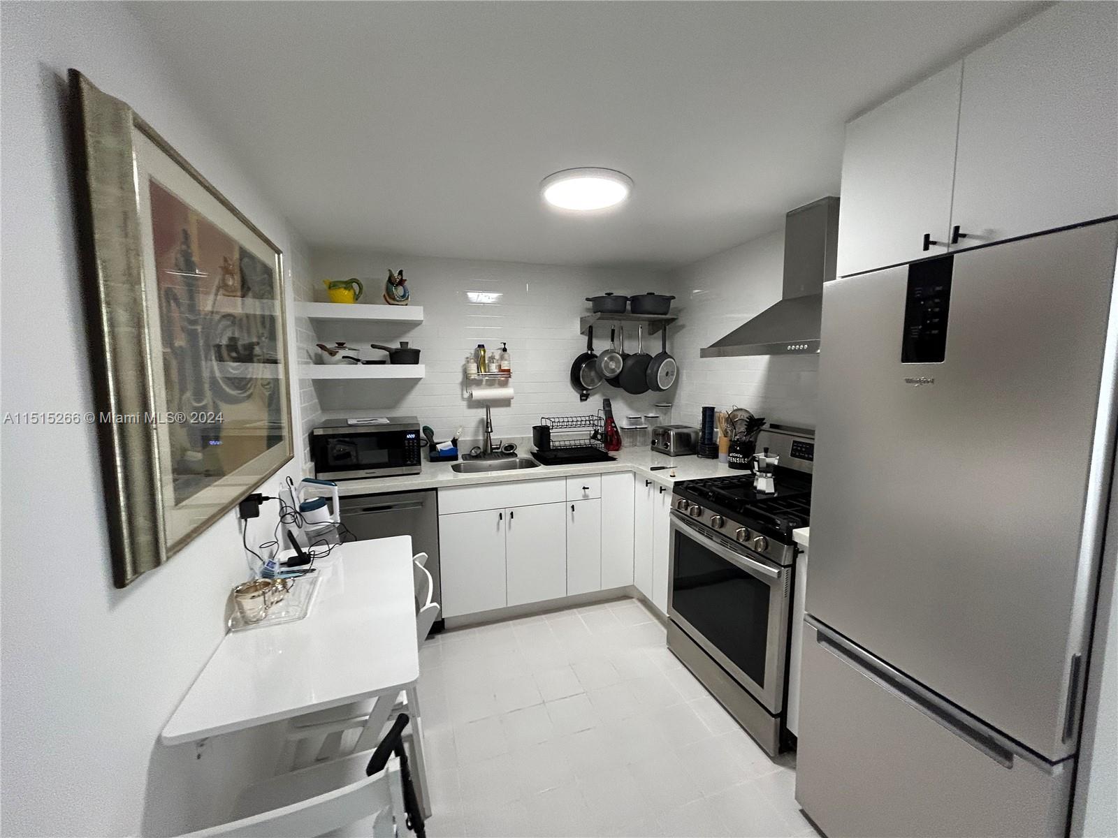 700 Biltmore Way 207, Coral Gables, Florida 33134, 1 Bedroom Bedrooms, ,1 BathroomBathrooms,Residentiallease,For Rent,700 Biltmore Way 207,A11515266