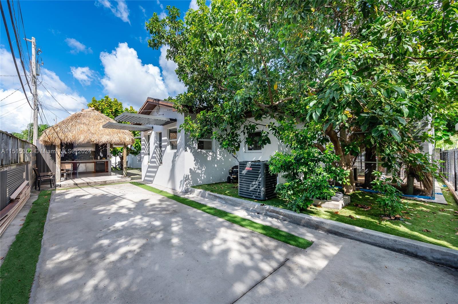 2100 SW 15th St, Miami, Florida 33145, 3 Bedrooms Bedrooms, ,2 BathroomsBathrooms,Residential,For Sale,2100 SW 15th St,A11515302