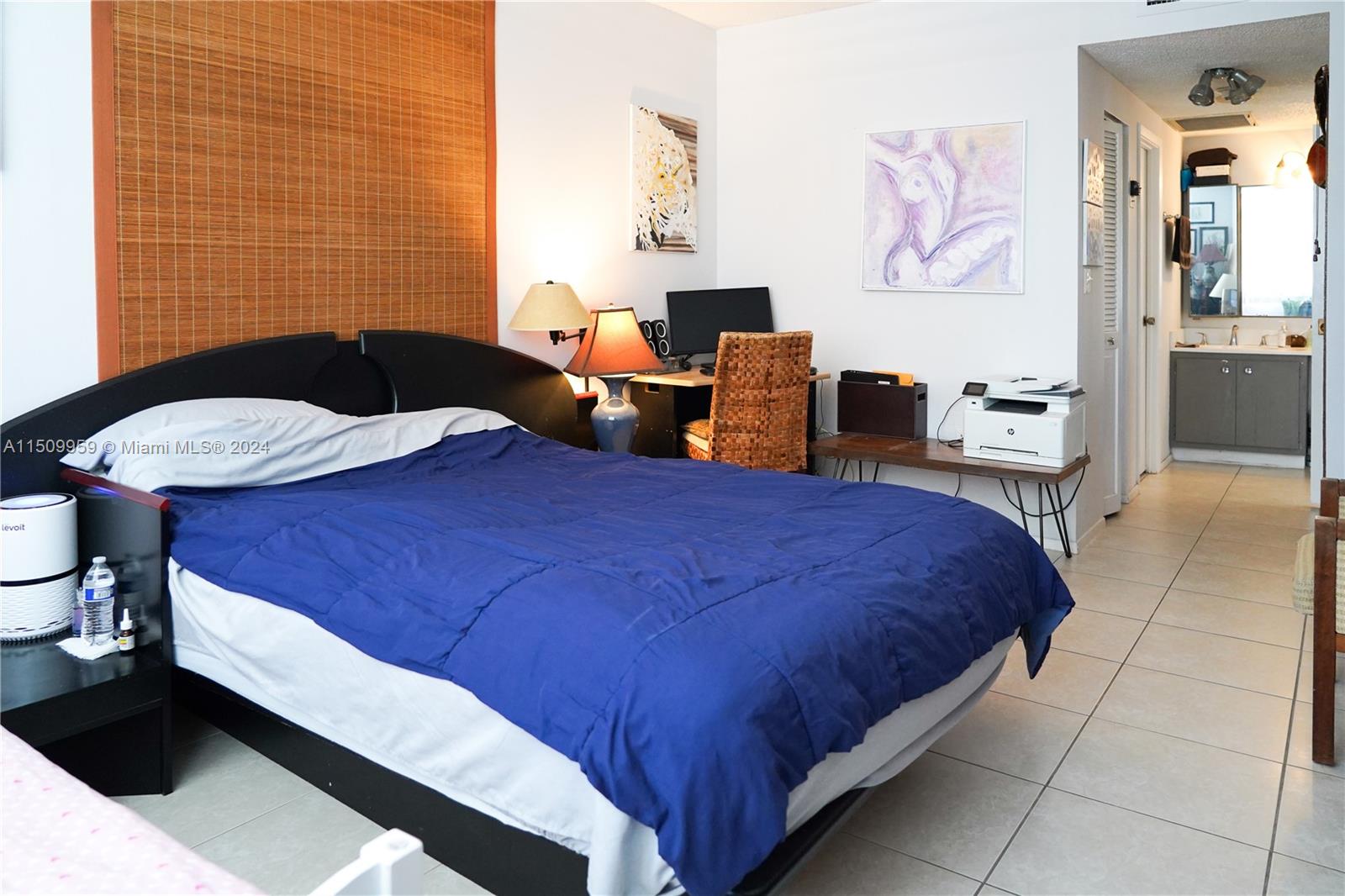Sunny Isles Beach, Florida 33160, 1 Bedroom Bedrooms, ,1 BathroomBathrooms,Residential,For Sale,A11509959
