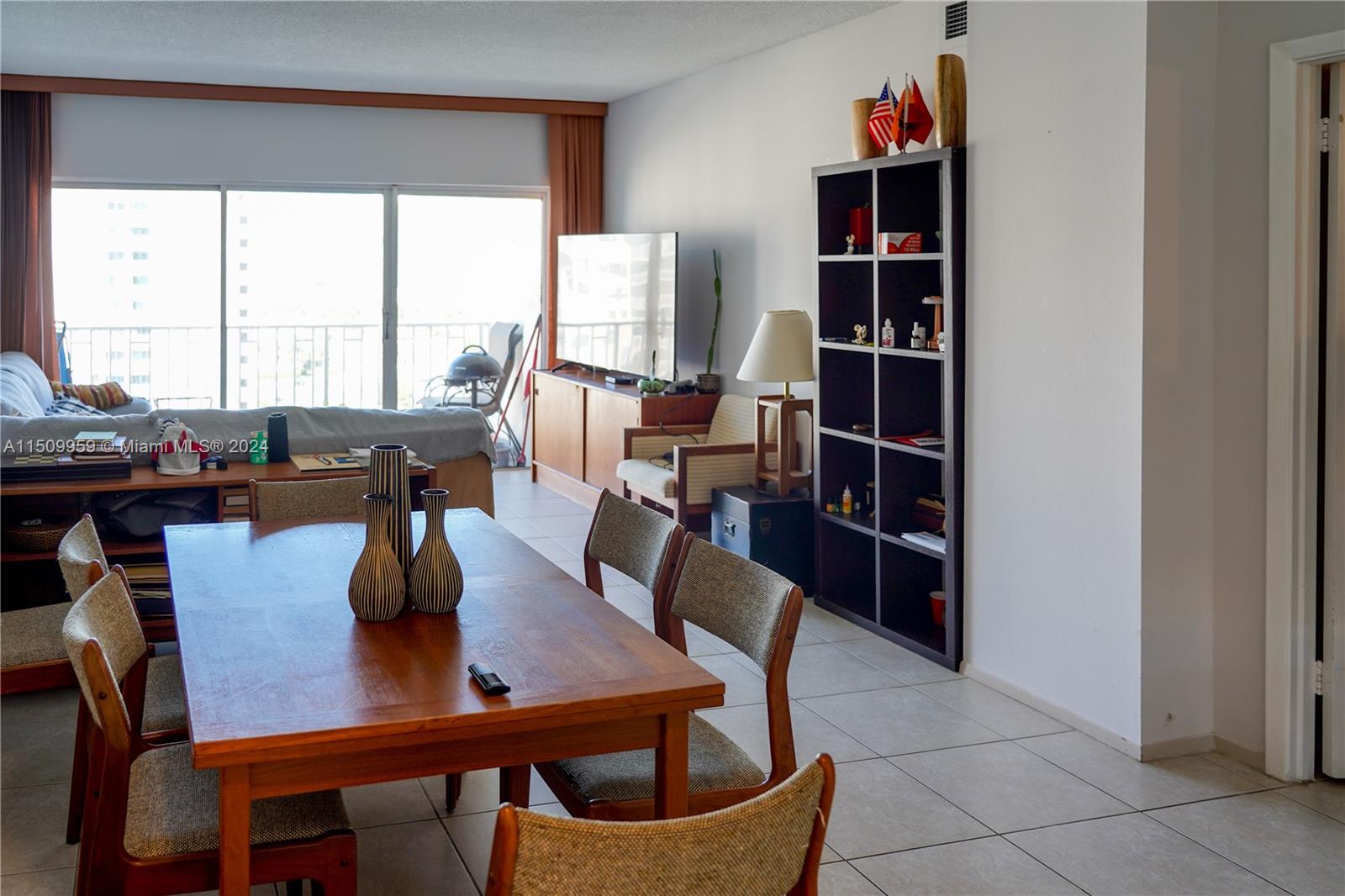 Sunny Isles Beach, Florida 33160, 1 Bedroom Bedrooms, ,1 BathroomBathrooms,Residential,For Sale,A11509959