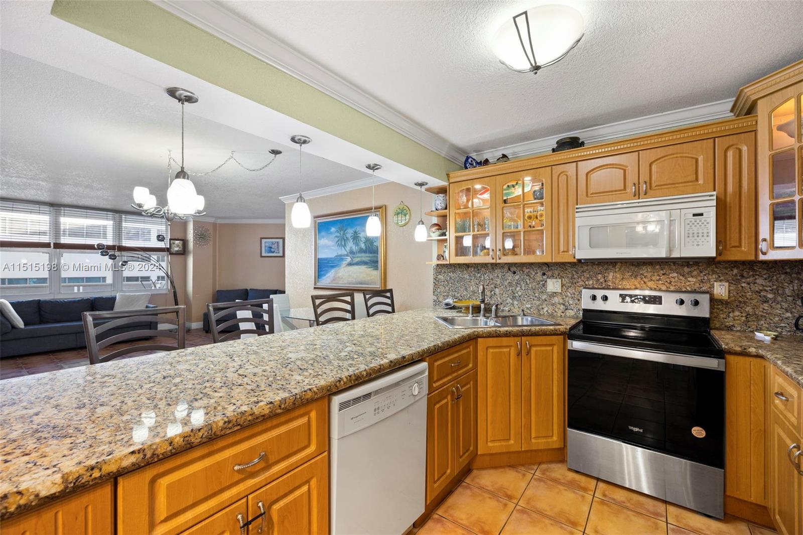 Hollywood, Florida 33019, 1 Bedroom Bedrooms, ,1 BathroomBathrooms,Residentiallease,For Rent,A11515198