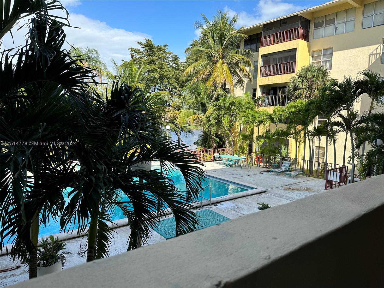 8775 Park Blvd 111, Miami, Florida 33172, 3 Bedrooms Bedrooms, ,3 BathroomsBathrooms,Residential,For Sale,8775 Park Blvd 111,A11514778