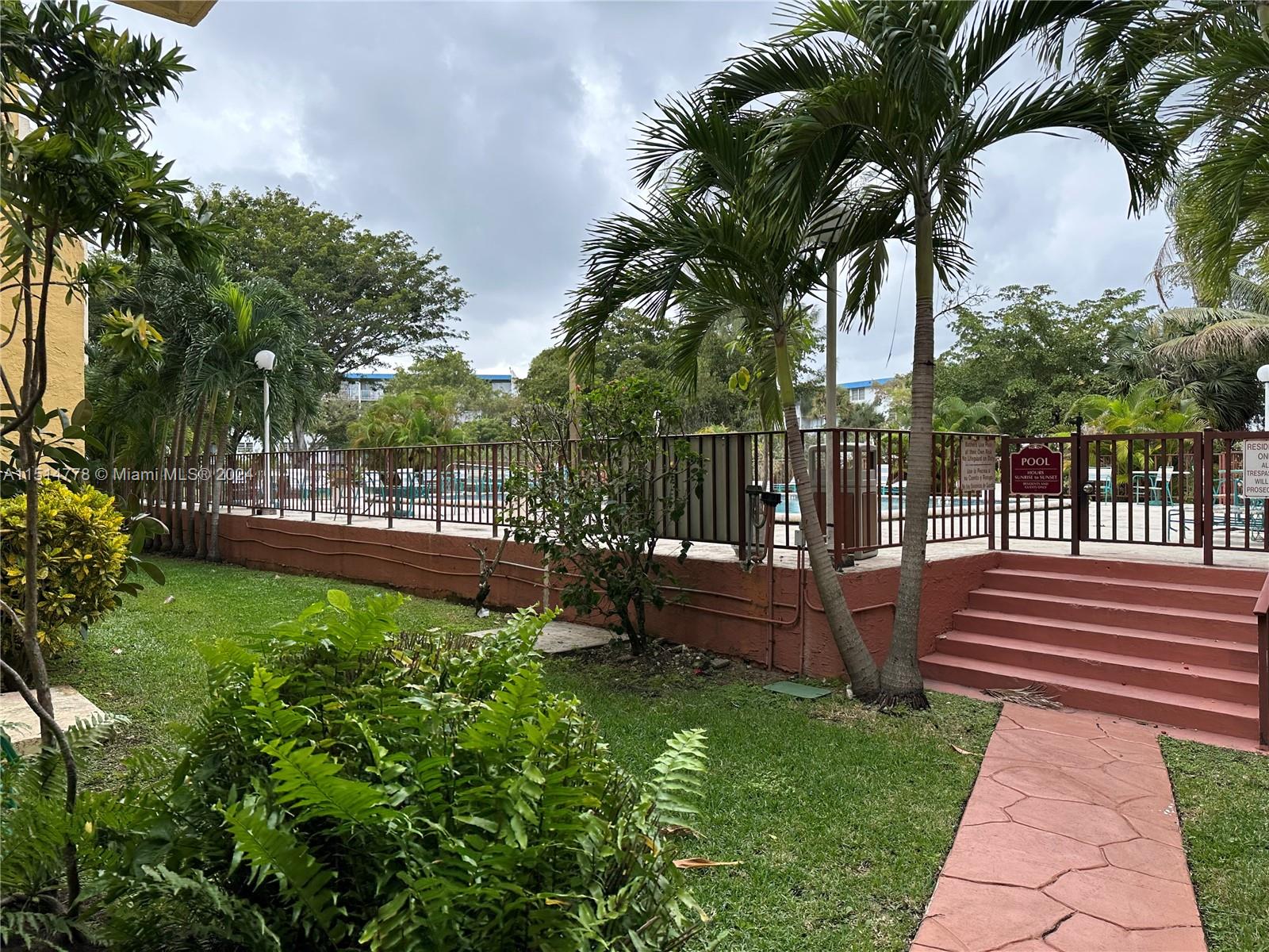8775 Park Blvd 111, Miami, Florida 33172, 3 Bedrooms Bedrooms, ,3 BathroomsBathrooms,Residential,For Sale,8775 Park Blvd 111,A11514778