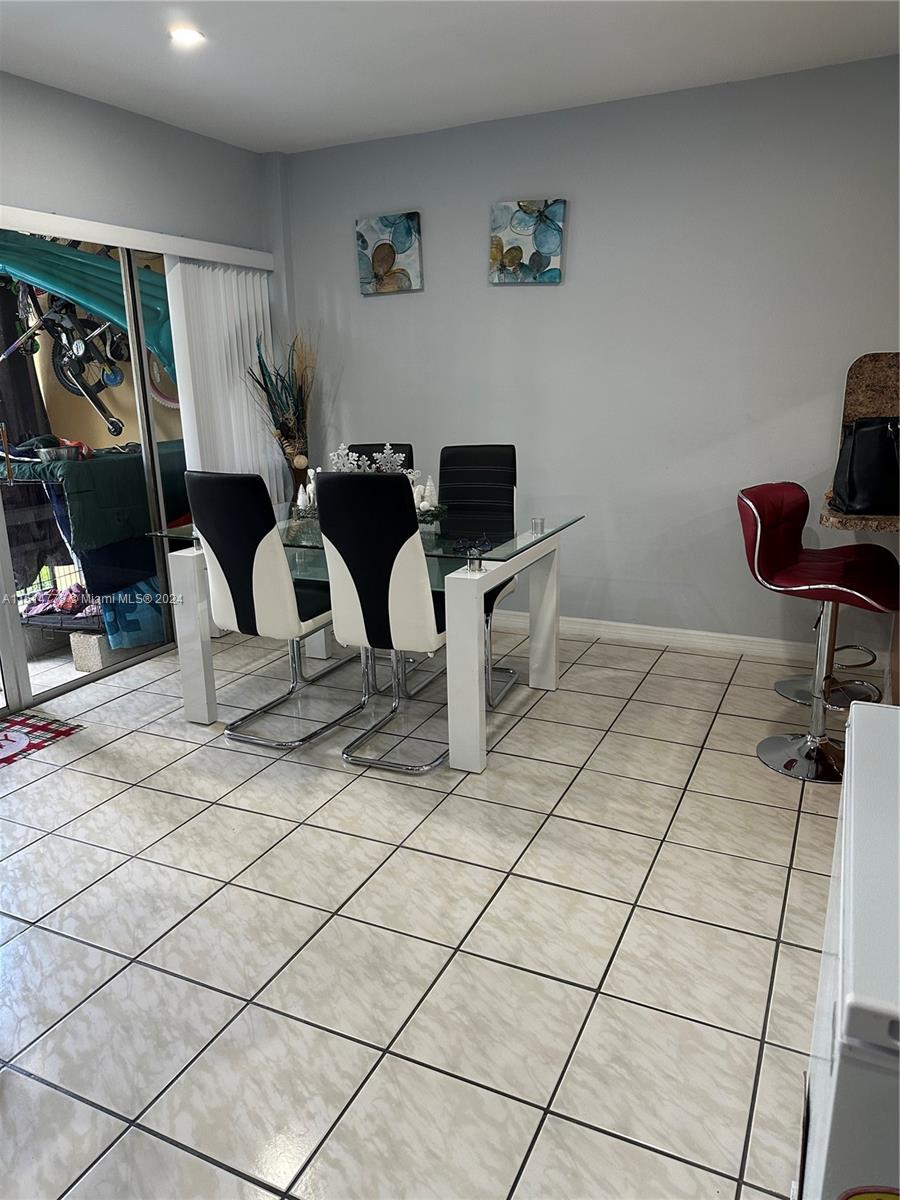 8775 Park Blvd 111, Miami, Florida 33172, 3 Bedrooms Bedrooms, ,3 BathroomsBathrooms,Residential,For Sale,8775 Park Blvd 111,A11514778