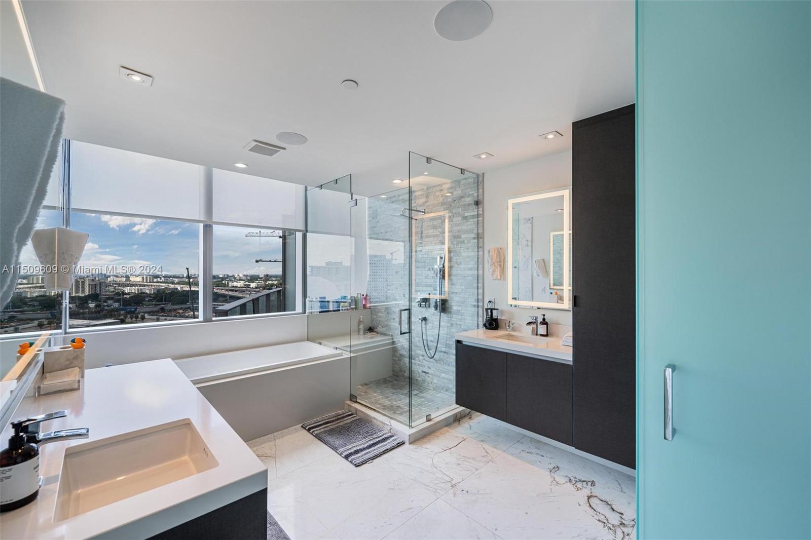 851 NE 1st Ave 1412, Miami, Florida 33132, 3 Bedrooms Bedrooms, ,4 BathroomsBathrooms,Residential,For Sale,851 NE 1st Ave 1412,A11509609