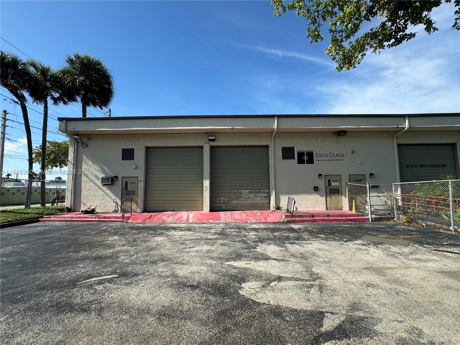 2261 NE 164th St 2261-2263, North Miami Beach, FL 33160