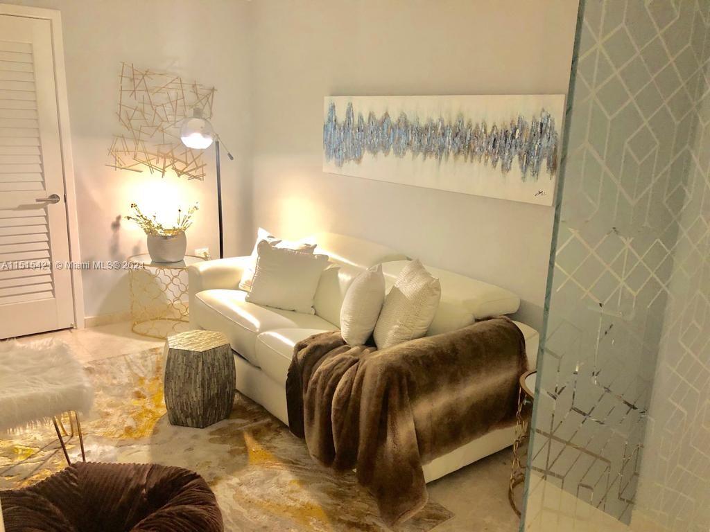 88 SW 7th St 3204, Miami, Florida 33130, 2 Bedrooms Bedrooms, ,2 BathroomsBathrooms,Residentiallease,For Rent,88 SW 7th St 3204,A11515421