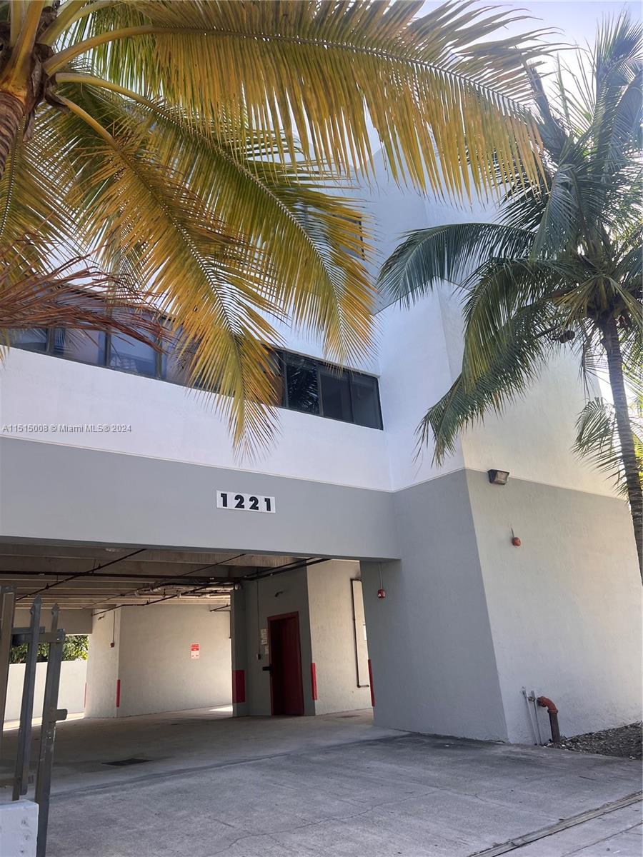 1221 SW 27th Ave - 2nd Floor, Miami, Florida 33135, ,Commerciallease,For Rent,1221 SW 27th Ave - 2nd Floor,A11515008