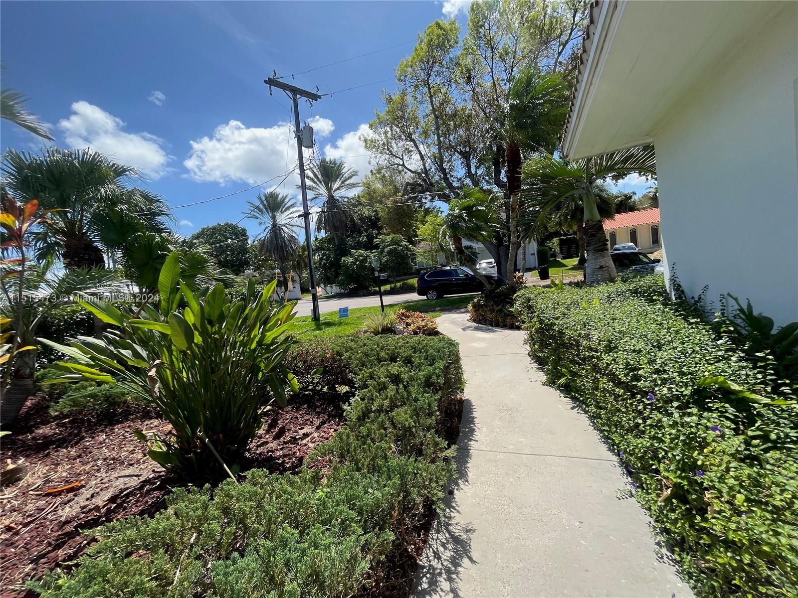 1625 NE 104th St, Miami Shores, Florida 33138, 4 Bedrooms Bedrooms, ,3 BathroomsBathrooms,Residentiallease,For Rent,1625 NE 104th St,A11515473