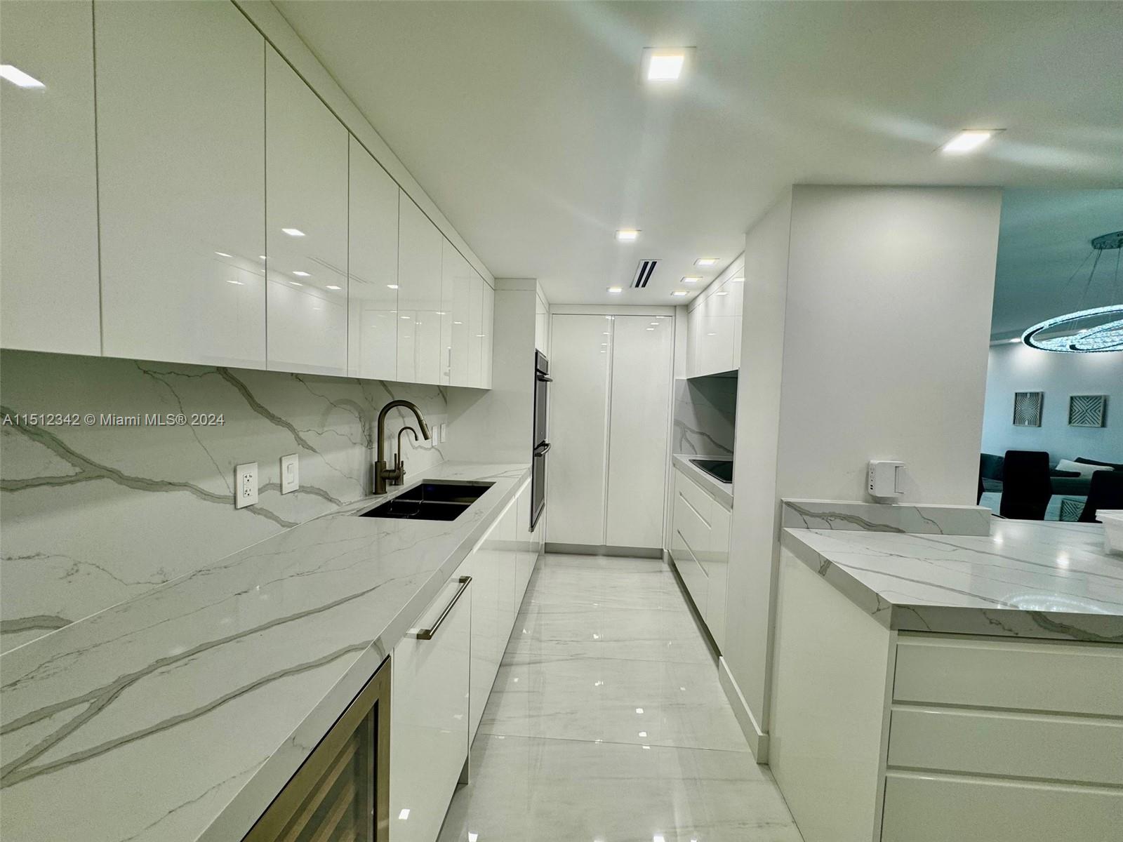 9801 Collins Ave 5U, Bal Harbour, Florida 33154, 3 Bedrooms Bedrooms, ,2 BathroomsBathrooms,Residential,For Sale,9801 Collins Ave 5U,A11512342