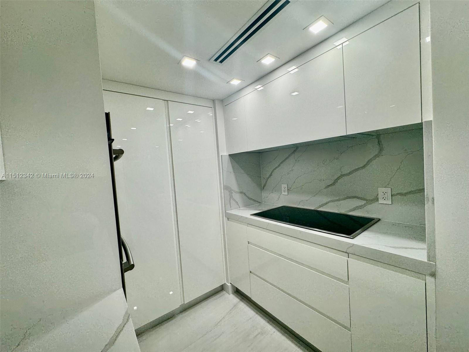9801 Collins Ave 5U, Bal Harbour, Florida 33154, 3 Bedrooms Bedrooms, ,2 BathroomsBathrooms,Residential,For Sale,9801 Collins Ave 5U,A11512342
