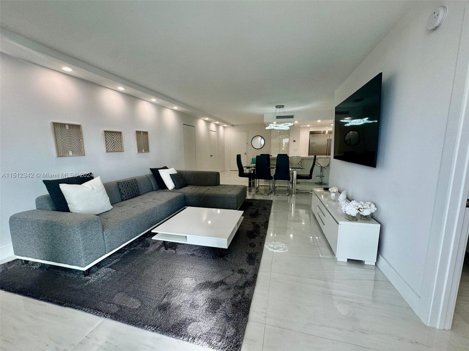 9801 Collins Ave 5U, Bal Harbour, Florida 33154, 3 Bedrooms Bedrooms, ,2 BathroomsBathrooms,Residential,For Sale,9801 Collins Ave 5U,A11512342