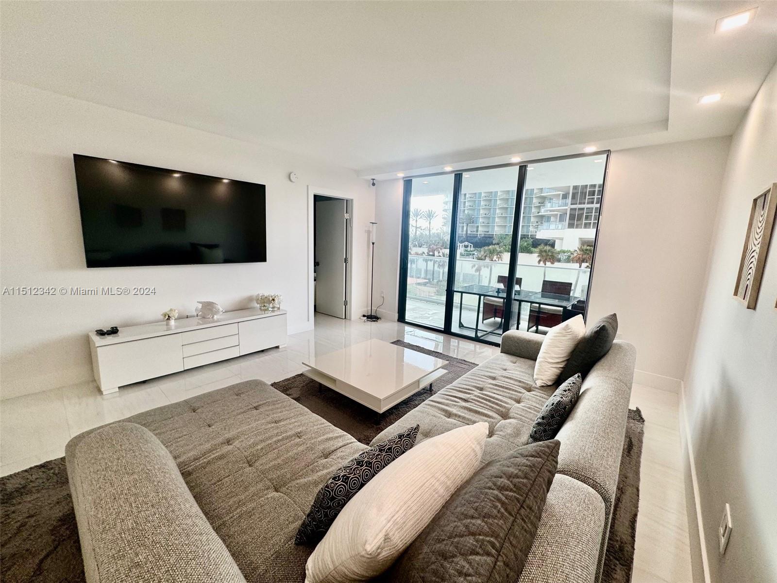 9801 Collins Ave 5U, Bal Harbour, Florida 33154, 3 Bedrooms Bedrooms, ,2 BathroomsBathrooms,Residential,For Sale,9801 Collins Ave 5U,A11512342