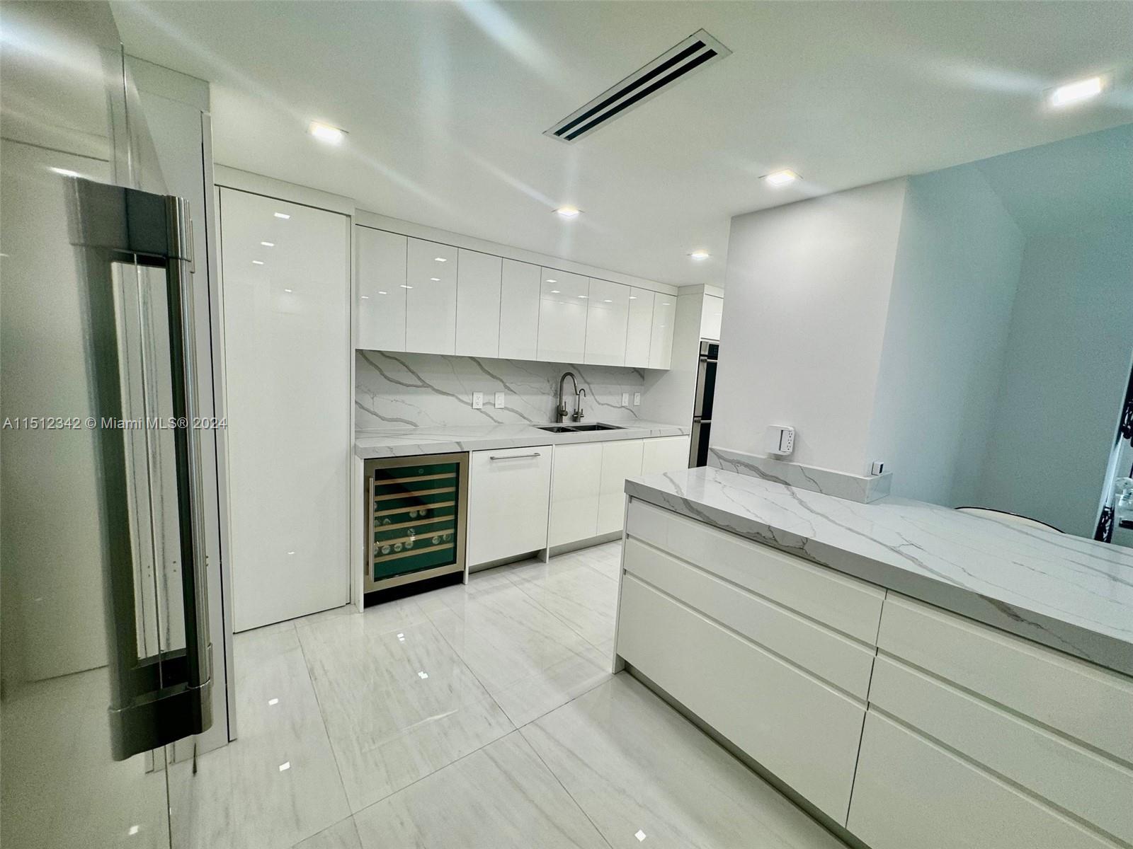 9801 Collins Ave 5U, Bal Harbour, Florida 33154, 3 Bedrooms Bedrooms, ,2 BathroomsBathrooms,Residential,For Sale,9801 Collins Ave 5U,A11512342