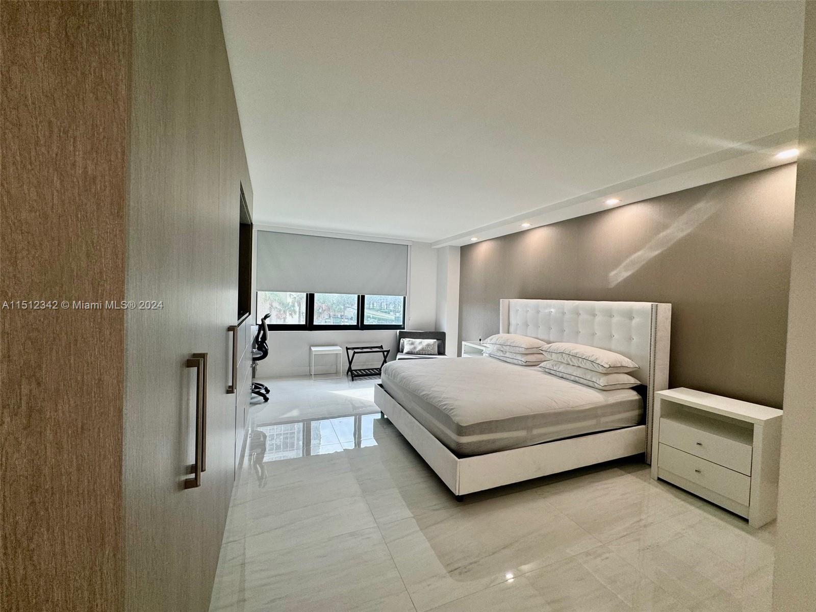 9801 Collins Ave 5U, Bal Harbour, Florida 33154, 3 Bedrooms Bedrooms, ,2 BathroomsBathrooms,Residential,For Sale,9801 Collins Ave 5U,A11512342
