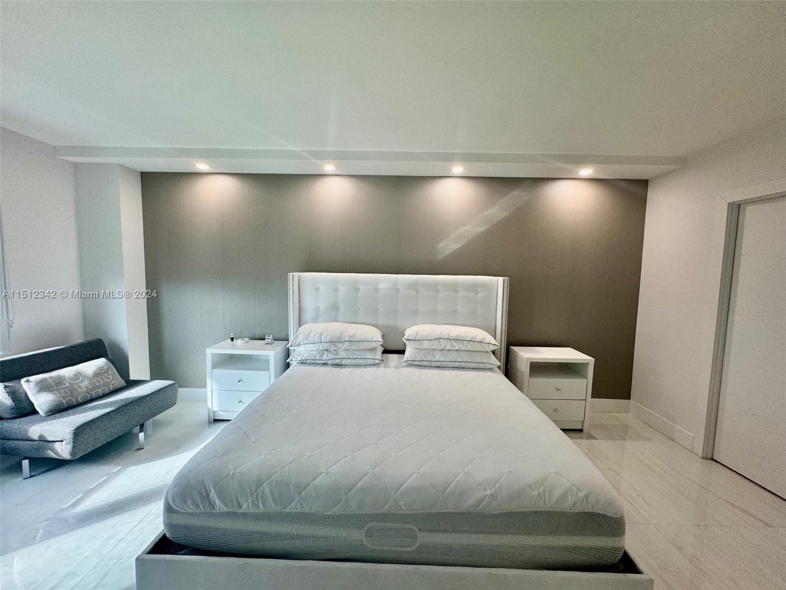 9801 Collins Ave 5U, Bal Harbour, Florida 33154, 3 Bedrooms Bedrooms, ,2 BathroomsBathrooms,Residential,For Sale,9801 Collins Ave 5U,A11512342