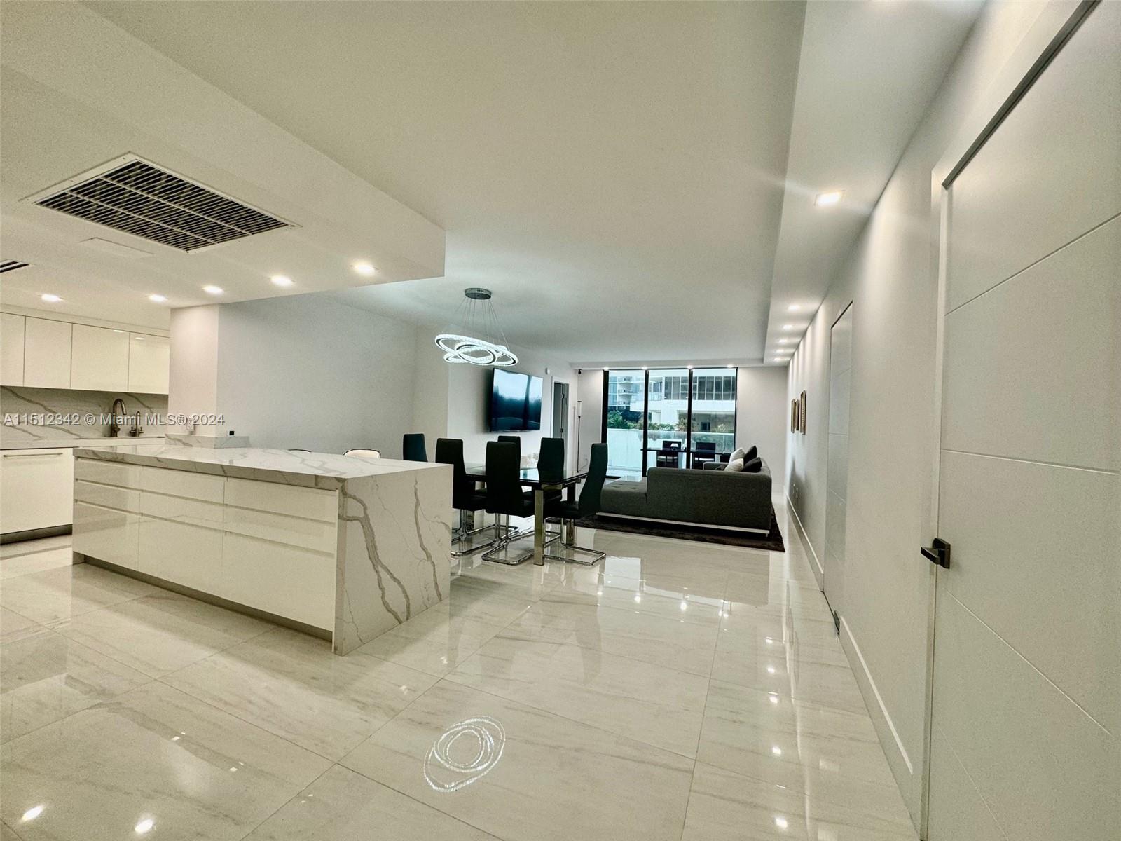 9801 Collins Ave 5U, Bal Harbour, Florida 33154, 3 Bedrooms Bedrooms, ,2 BathroomsBathrooms,Residential,For Sale,9801 Collins Ave 5U,A11512342